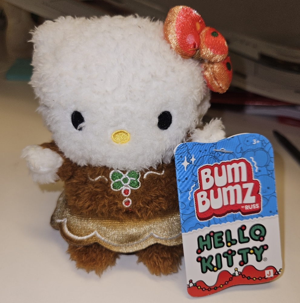 NWT Hello Kitty Gingerbread Christmas Winter Holiday 4.5" Sanrio Bumbumz